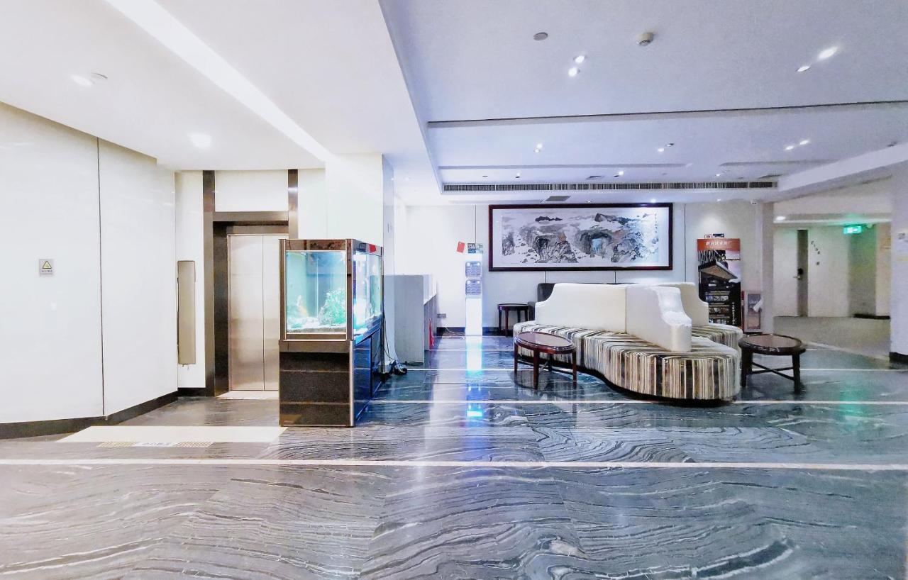 Paco Hotel Tianhe Coach Terminal Metro Satation Guangzhou-Free Shuttle Bus For Canton Fair Eksteriør bilde