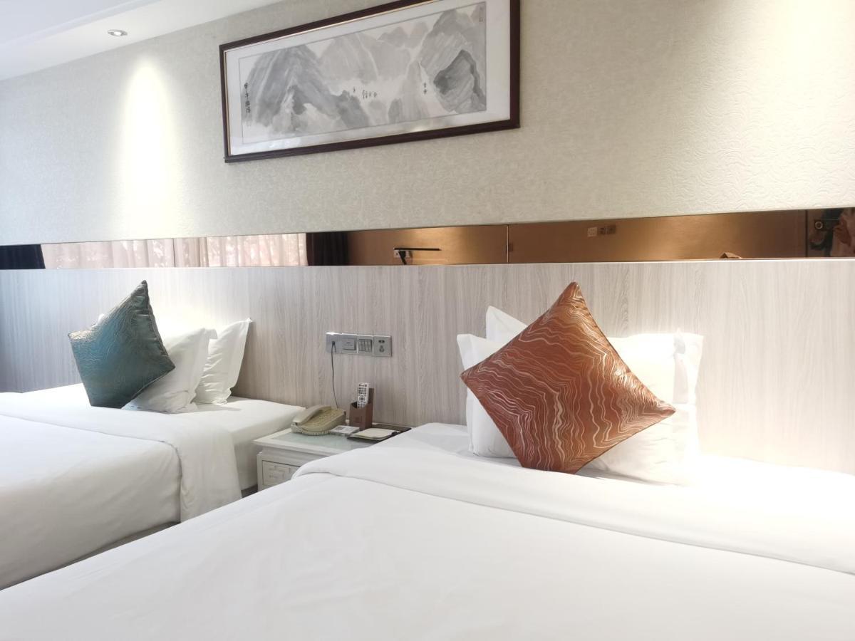 Paco Hotel Tianhe Coach Terminal Metro Satation Guangzhou-Free Shuttle Bus For Canton Fair Eksteriør bilde