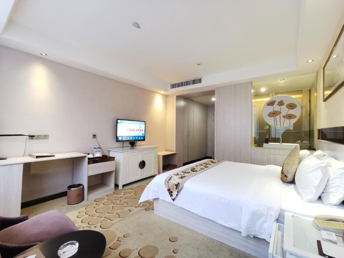 Paco Hotel Tianhe Coach Terminal Metro Satation Guangzhou-Free Shuttle Bus For Canton Fair Eksteriør bilde
