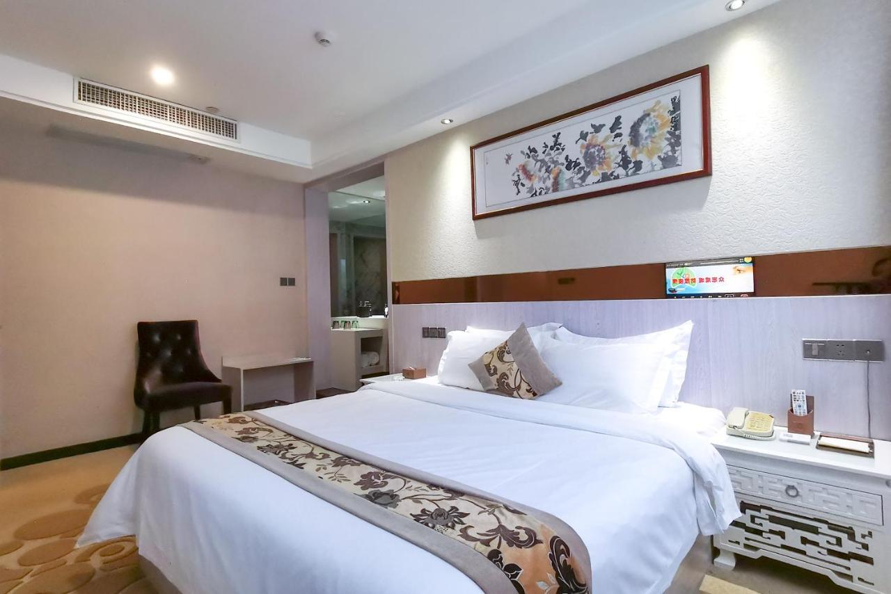 Paco Hotel Tianhe Coach Terminal Metro Satation Guangzhou-Free Shuttle Bus For Canton Fair Eksteriør bilde